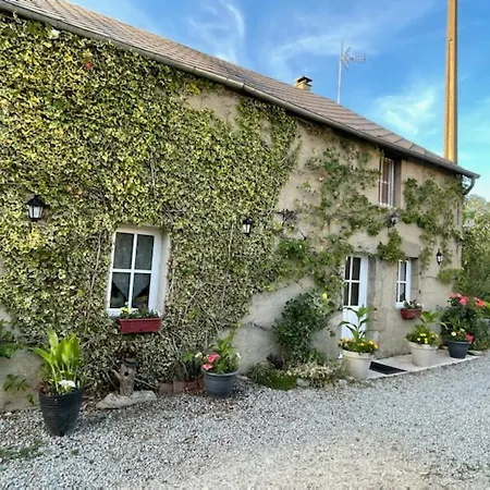 Avec Jardin Cloture, Cheminee Et Nombreux Equipements Pres Des Stations Thermales - Fr-1-489-159 La Petite-Marche