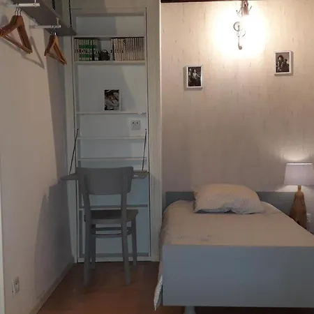 Ferienhaus Independant Avec Jardin Clos Et Animaux Admis - Fr-1-489-159